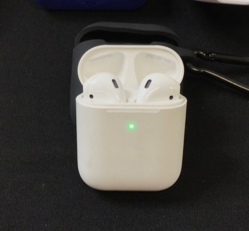 Apple Airpods w/ 3 Cases, Used - Lot 312