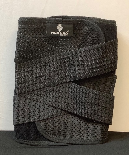 Neenca Knee Brace, L - Lot 413