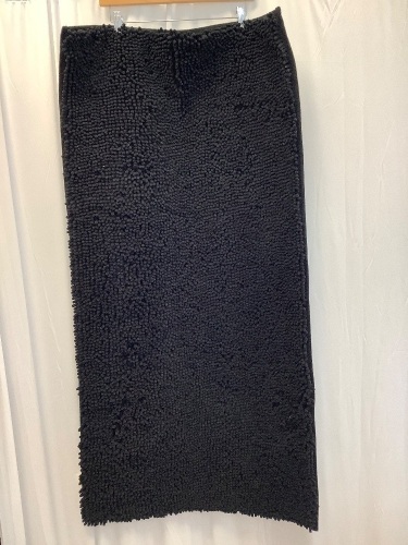24"x47" Bath Mat - Lot 633
