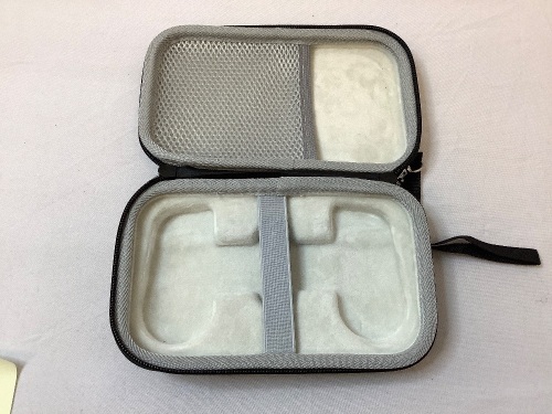 Hard Carrying Case for Razer Kishi v2 Mobile Game Controller - Lot 681