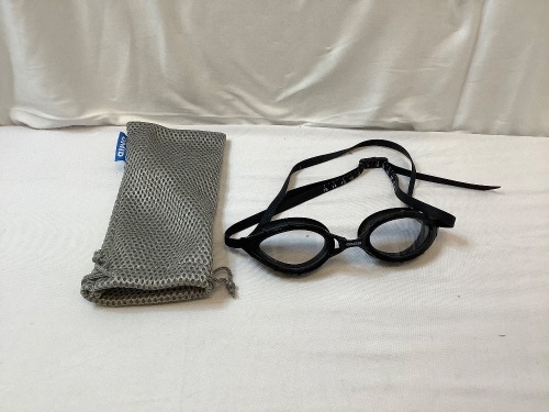 Swimming Goggles w/ Carry Bag - Lot 302