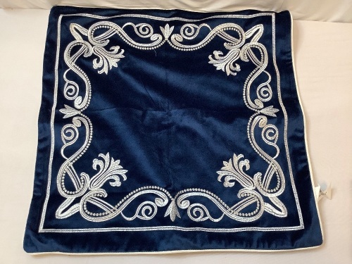 Throw Pillow Case - Lot 704