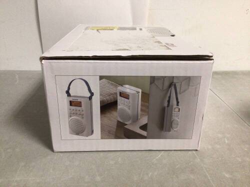 FM/AM/Weather Alert Waterproof Shower Radio, Untested, Appears new - Lot 719
