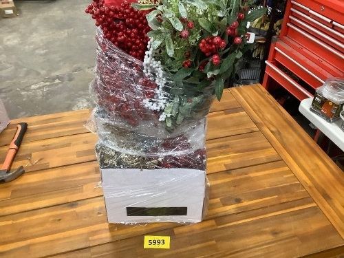 Christmas Stems and Bushes - Lot 5993