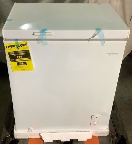 Magic Chef 5.1 cu. ft. Freezer - Cosmetic Damage - Lot 118