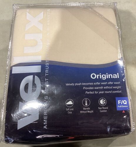 Vellux Bed Blanket - Full/Queen Size - Lot 138
