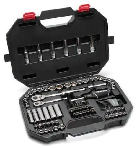 94-Piece Mechanics Tool Set - Lot 327