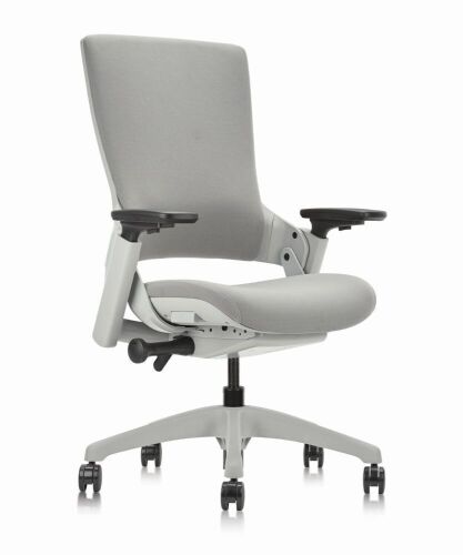 Ergonomic High Swivel Executive Chair - Gray - Lot 91