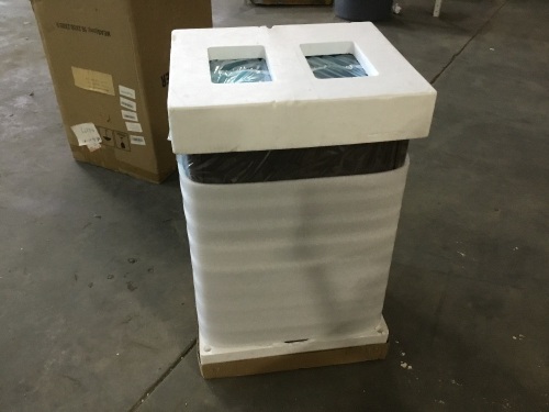 Ice Maker - Appears New  - Lot 94