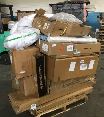 Salvage Pallet. Items Will Be Broken and Incomplete.  - Lot 923