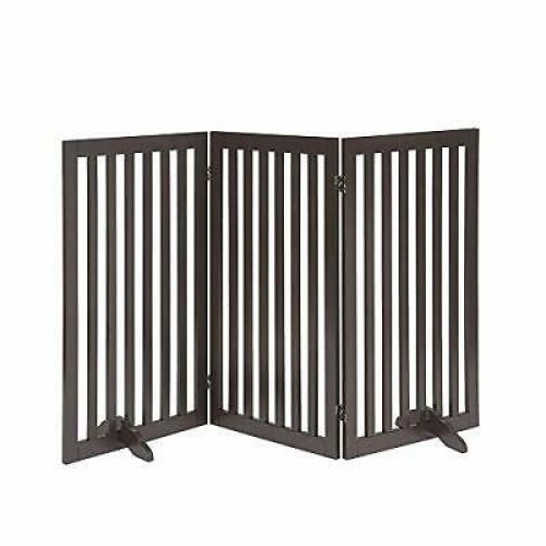 Freestanding 3 Panel Pet Gate with Support Feet, 36" - New - Lot 759