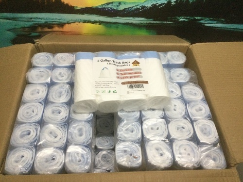 Case of (24) Favored 4 Gallon Small Trash Bags, 4 Rolls/Pack - New - Lot 941