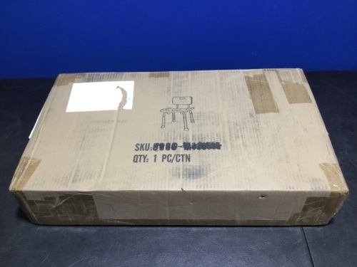 Shower Chair - E-Comm Return - Lot 1089