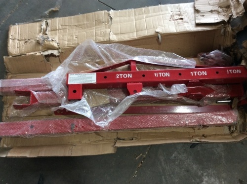 Folding Hydraulic Shop Crane 2Ton Capacity - Unknown Condition - Lot 790