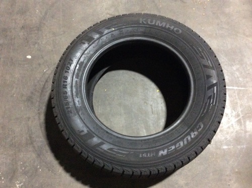 Kumho Crugen 215/65R16 XL HT51 Tire  - Lot 801