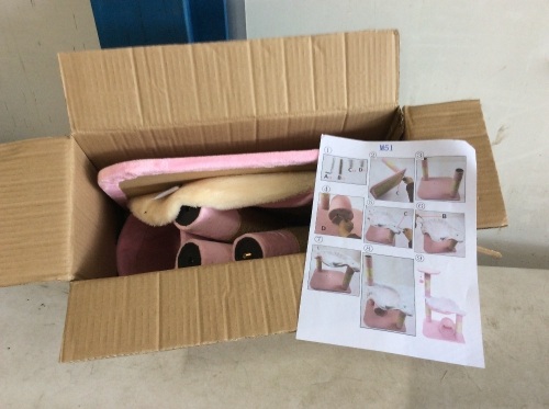 Pink Cat Tower - Appears New - Lot 345