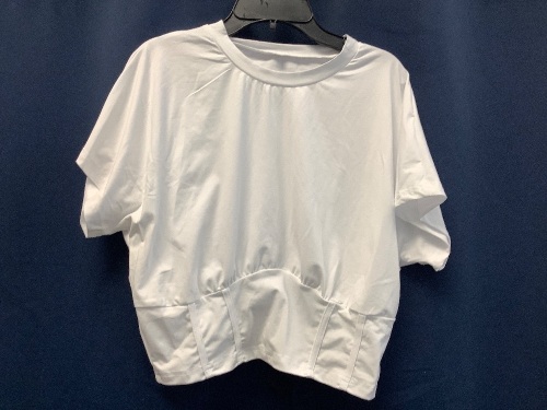 Crop Shirt & Shorts Set, L - Lot 296