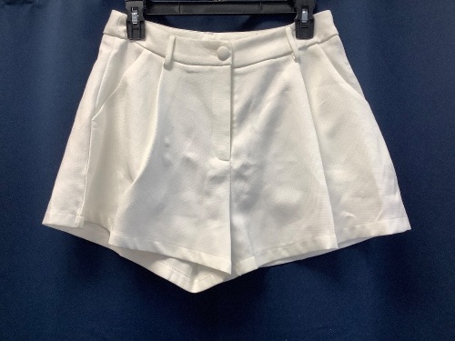 Womens Shorts - Lot 337