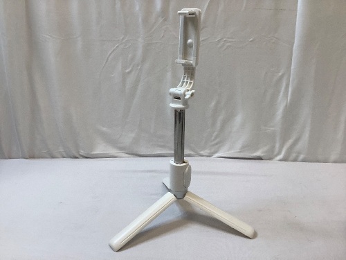 Tripod Seflie Stick - Lot 340