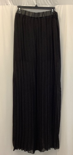 Women's XXL Peated Pants, Black - Lot 388
