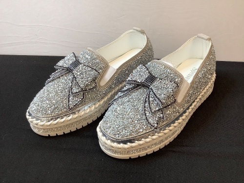 Womens Platform Rhinestone Shoes, 8 - Lot 414