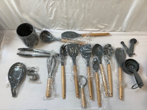 Silicone Kitchen Utensils Set - Lot 712