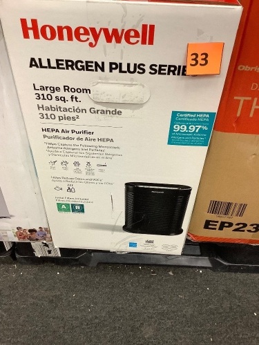 HoneywellHEPA Air Purifier, Large Room (310 sq. ft.) Black - Lot 33