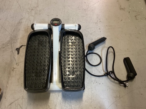 Fitness Step Trainer - Lot 417