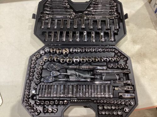 Husky Mechanics Tool Set (194-Piece) - Missing Pieces - Lot 164