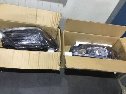 Set of Vehicle Headlights - Unknown Fit - Lot 218