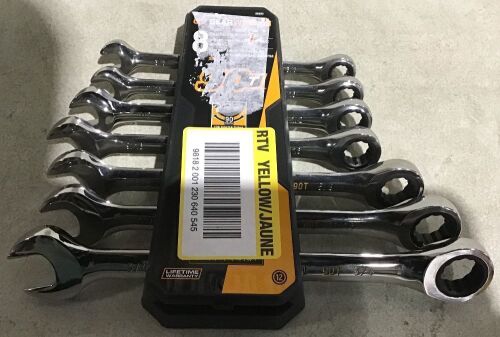 SAE 90-Tooth Combination Ratcheting Wrench Tool Set with Tray - Incomplete - Lot 332