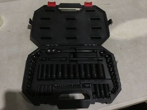 3/8" Drive 100-Position Universal SAE and Metric Mechanics Tool Set - Incomplete - Lot 917