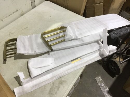 Antique Brass Bathroom Towel Rack - Lot 901