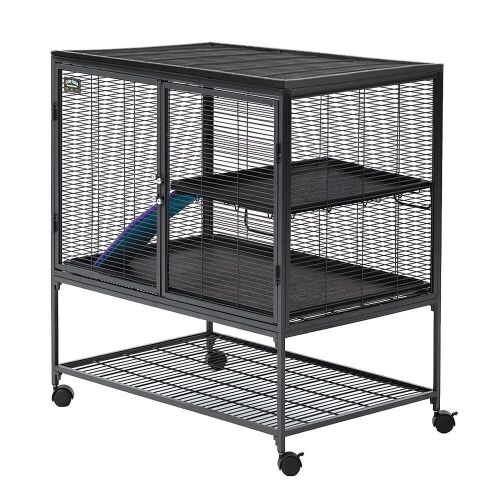 Wire Pet Home - Lot 57