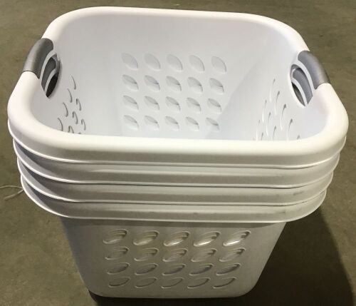 Lot of (4) Sterilite Laundry Basket - Lot 642