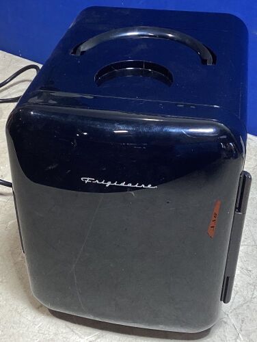 Frigidaire Mini Fridge - Lot 778