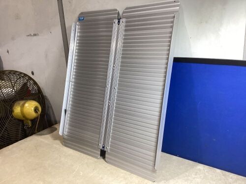 Aluminum Wheelchair Ramp - Lot 692