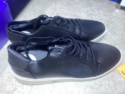 Thousand Fell Shoes - Size 13 Men's - Lot 531