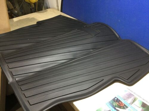 Vehicle Floor Mat - Unknown Fit - Lot 857