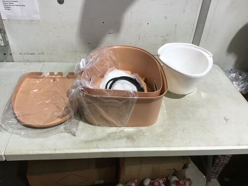 Camping Toilet with Detachable Inner Bucket, Toilet Paper Holder - Lot 1084