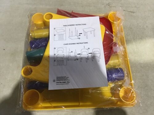 Kids Table & Chairs Set  - Lot 862