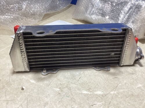 Radiator  - Lot 942