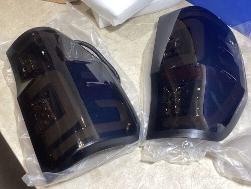 Set of Smoke LED Flow rear Tail Lights for 2018-2020 Ford Ranger F-150 AT T6/PX Raptor - Lot 1039
