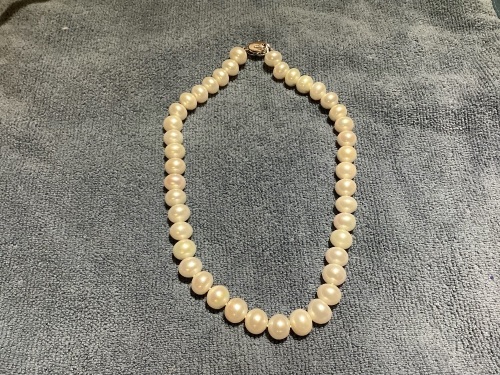 12mm White Freshwater Real Cultured Pearl Necklace, 18in - Lot 5