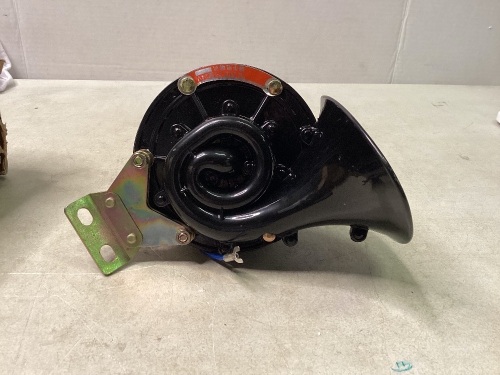 Train Horn For Cars/Trucks/Boats - Lot 535