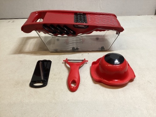 Mandoline Slicer/Peeler Combo - Lot 315