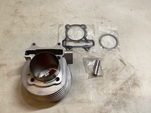 US 180CC 61mm Big Bore Cylinder Kit for GY6 125CC 150CC Scooter/ATV/Motorcycle - Lot 439