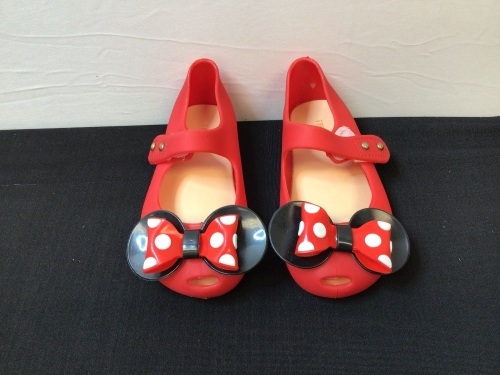 Girls Minnie Shoes, 8 - Lot 145