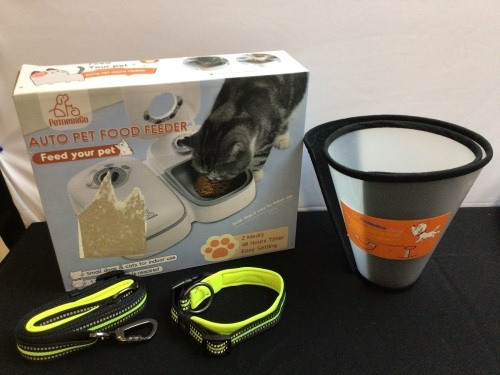 Bundle of Pet Items - Lot 421