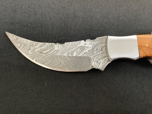 Pattern Welded Damascus Steel Knife - Lot 550